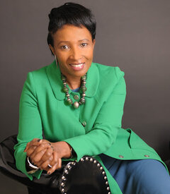 Drs. Dina Monteiro